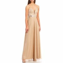 Promo 👍 City Vibe Spaghetti Strap Bar Inset Plunge V-Neck Glitter Ball Gown Blush/silver 👏
