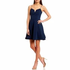 Hot Sale 🔥 City Vibe Sleeveless Split V-Neck Lace-up Back Textured Chevron Crepe Fit And Flare 👗 Dress Navy 🎉