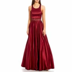 Hot Sale 𧨠City Vibe Sleeveless Round Neck X-Back Crochet Waist Satin Ball Gown New Wine π₯°